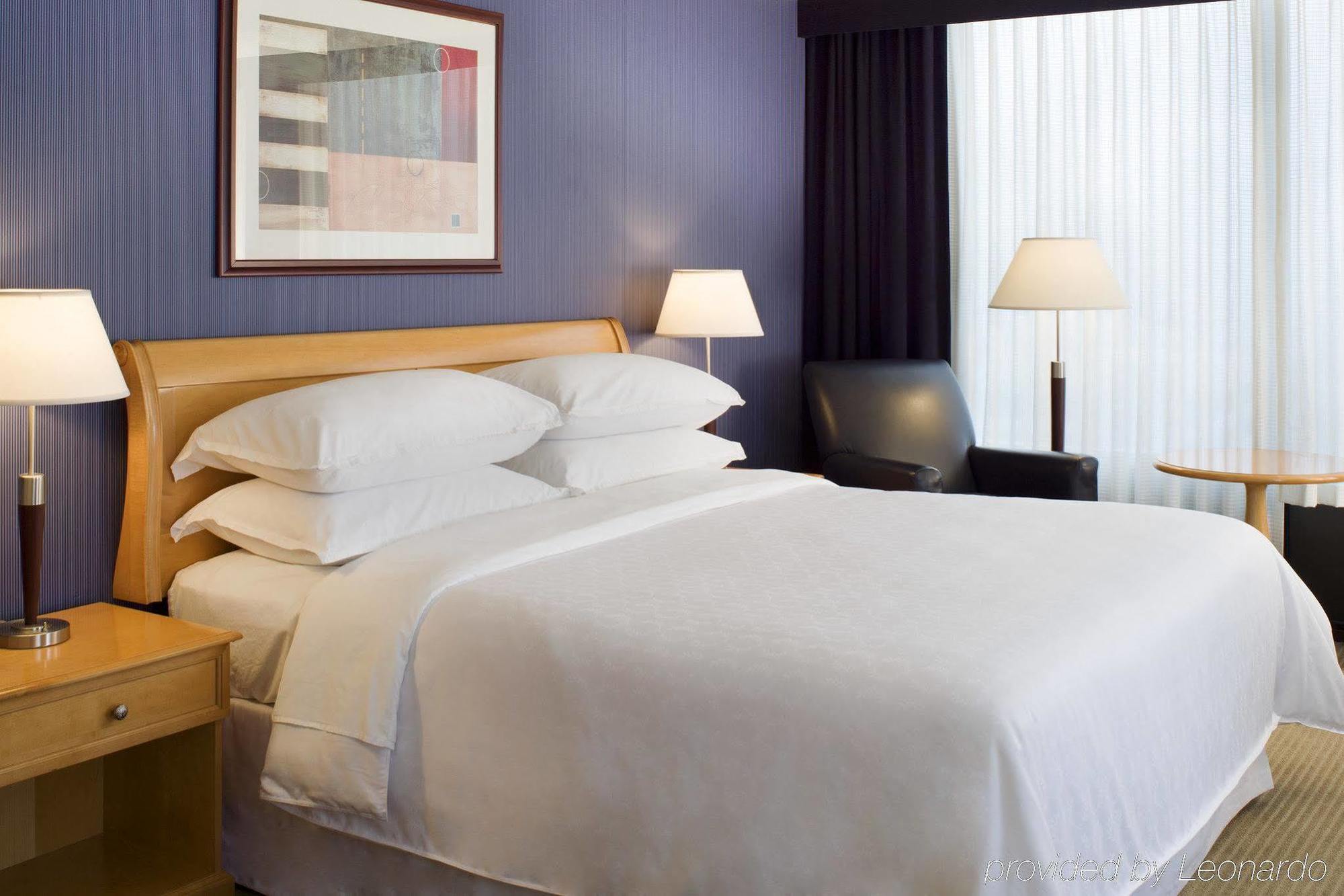 Sheraton Cleveland Airport Hotel Exteriör bild
