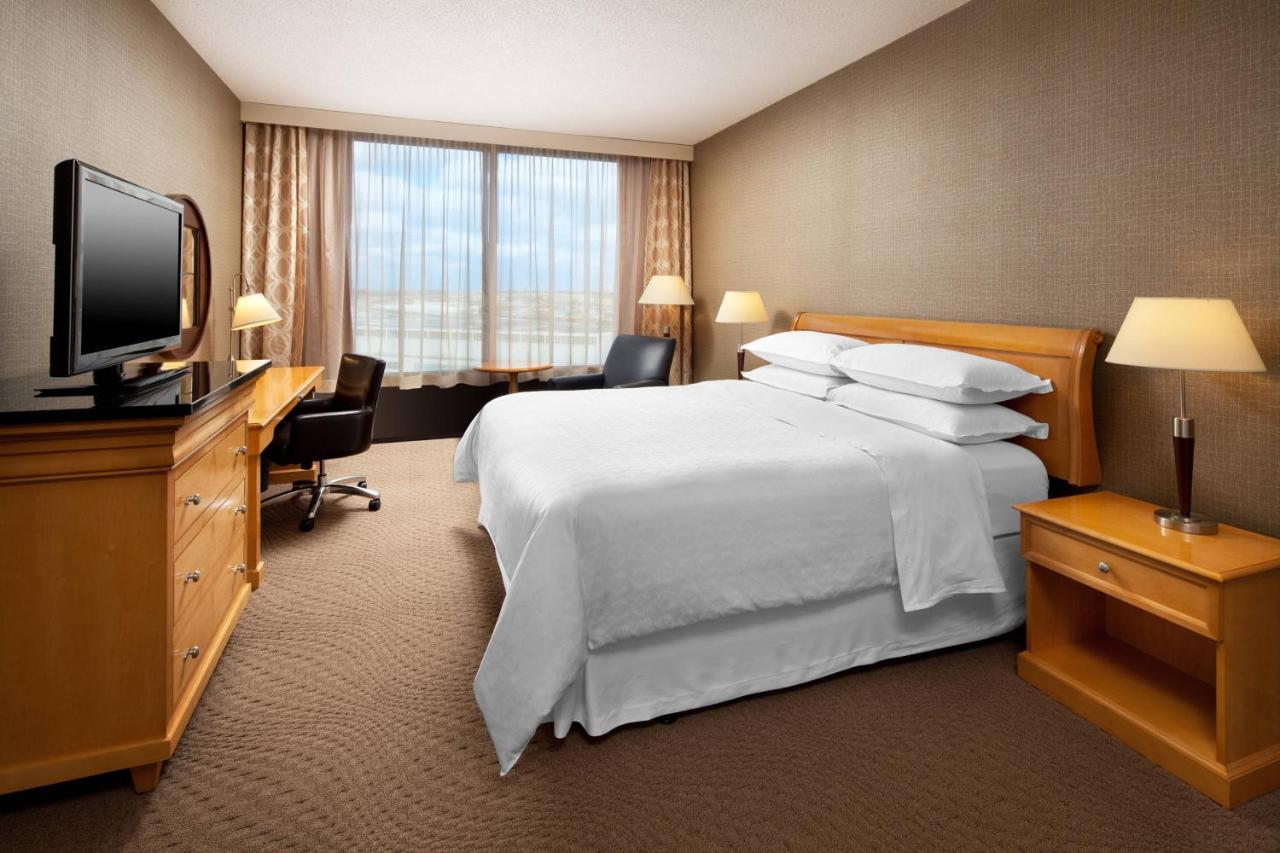 Sheraton Cleveland Airport Hotel Exteriör bild